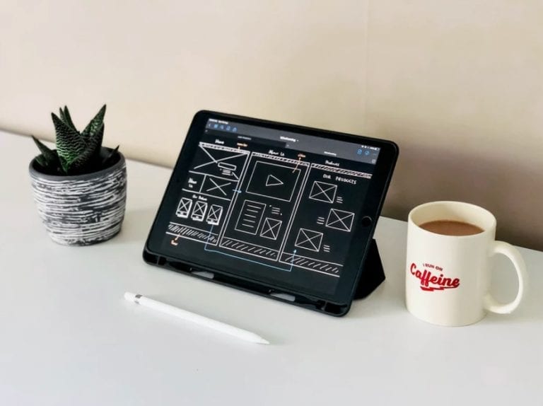 desain mockup aplikasi digital dengan tampilan profesional